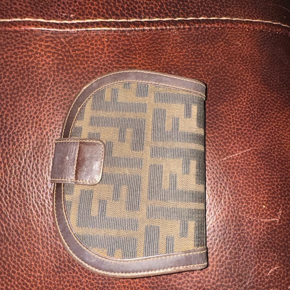 Vintage Authentic Fendi Wallet in great condition. Please see pics for details. - Picture 9 of 11